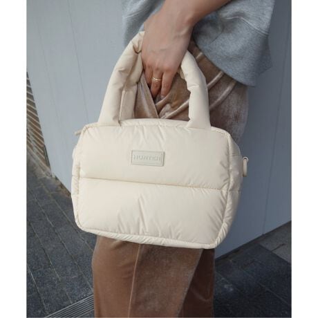 [^:25092913000330][J[^ԁFUBX5513 KBMJ[ɂĕД̔J[F[J[J[ubN(001)FBLKzCg(010)FCCRy2025AWzSLOBE IENAyHUNTER/n^[z1856NɑnƂHUNTEŔARp`uhōōȉ؂łp̃giCgj^ĂBCu[ćA HUNTER\ƂĐEɍLmĂBŋ߂́A[t@[obOE|[`AApȂǃCtX^CӎiWJg債ĂB̏íASLOBE IENAł̎舵ɂȂ܂BړX܂ւ₢킹̍ۂSLOBE IENAX܂ւ肢v܂BƖ̊֌WɂAۂFČꍇ܂B܂p\REX}[gtHȂǂ̊ɂA኱iƉ摜̃J[قȂꍇ܂i̐F́AiAbv摜QƂB