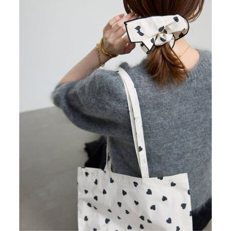 [^:25092912500040]y2025AWzSLOBE IENAJeu de Coeurs & PoisɁu킢vƎvhbgɁAVѐSՂ̃n[gB풅ƂĊył炤߂̃mg[RNVB̖͂SgŖāIPOINTE_ȃn[g̐ngAg[gƃVṼZbgIyfނ̓z̃n[g̓_ɔzuAShJT߂ɂ邱ƂŗlXȃR[fBl[gɍ킹₷oXɂ܂Bg[gɂ͗nĂ̂ꂵ|CgByfUCzx[VbNɎg֗ȃTCỸg[gobOBn[g^̃VV̓TbƌłT}ɂȂ܂BZbgŃ[YiuȃvCXȂ̂ŁAMtgɂ߂łB yR[fBl[gzVvȃX^COn[g̏𑫂ŐVNȒȂɁBhbgn[gV[Y̑ACeƑgݍ킹邱ƂŁAv؂VѐŜX^COy߂܂B 舵ɂẮAiɂĂi\łmFB̏íASLOBE IENAł̎舵ɂȂ܂BړX܂ւ₢킹̍ۂSLOBE IENAX܂ւ肢v܂BƖ̊֌WɂAۂFČꍇ܂B܂p\REX}[gtHȂǂ̊ɂA኱iƉ摜̃J[قȂꍇ܂B\߂Bi̐F́AiAbv摜QƂBpX^btgF165cm @pTCYFt[