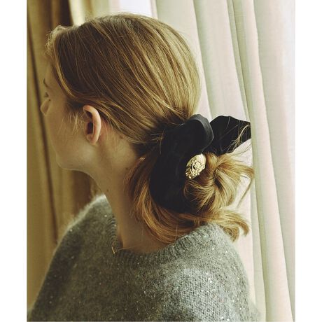 [^:25091913001940]J[ɂĕД̔J[F[J[J[ubN(001)FBLACK/GOLDzCg(010)FWHITE/GOLDy2025AWzSLOBE IENAyEx-Libris Paris for SLOBE IENAztX̓`IȃCXg[V肪AgGAEx-Libris ParisƂ̃R{[VACeBSLOBE IENAC[WGufUCAJOtB[GOODSɗƂ݂܂BMtgÂJɂ߂ȃVVƃwASSETACeBʁXł̎gp͂łAxAVVGOLDv[gZbgł̒p߁BGũ`[tɂ͂ȂʊoĂ܂ByEx-Libris PariszEx-Libris ParisiGNXuXEpj́A[EC[TƃCS[EeWɂăpŐݗꂽAtX̃CXg[VEnEXłBJX^̖̓fUCAobN̂̃JOtB[AĐElZɂGO[rOijƂĂ܂BׂĂ̍i̓AgGŎ`E蒤ɂĐ삳AtX̓`IȃNtc}Vbv𒉎Ɏ󂯌pł܂Bp̃E{E}VFɂueBbNALauren Easum  Igor Telinge ̓NVbNȖ͊wƃJOtB[̃R[hĉ߂AIȃGKXZ邱ƂŁAtX̃A[EhEB[i炵̌|pj\Ă܂B̏íASLOBE IENAł̎舵ɂȂ܂BړX܂ւ₢킹̍ۂSLOBE IENAX܂ւ肢v܂BƖ̊֌WɂAۂFČꍇ܂B܂p\REX}[gtHȂǂ̊ɂA኱iƉ摜̃J[قȂꍇ܂i̐F́AiAbv摜QƂB