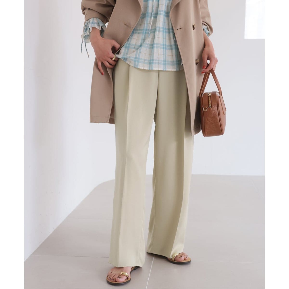 サテンタックパンツ