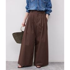 タックワイドパンツ