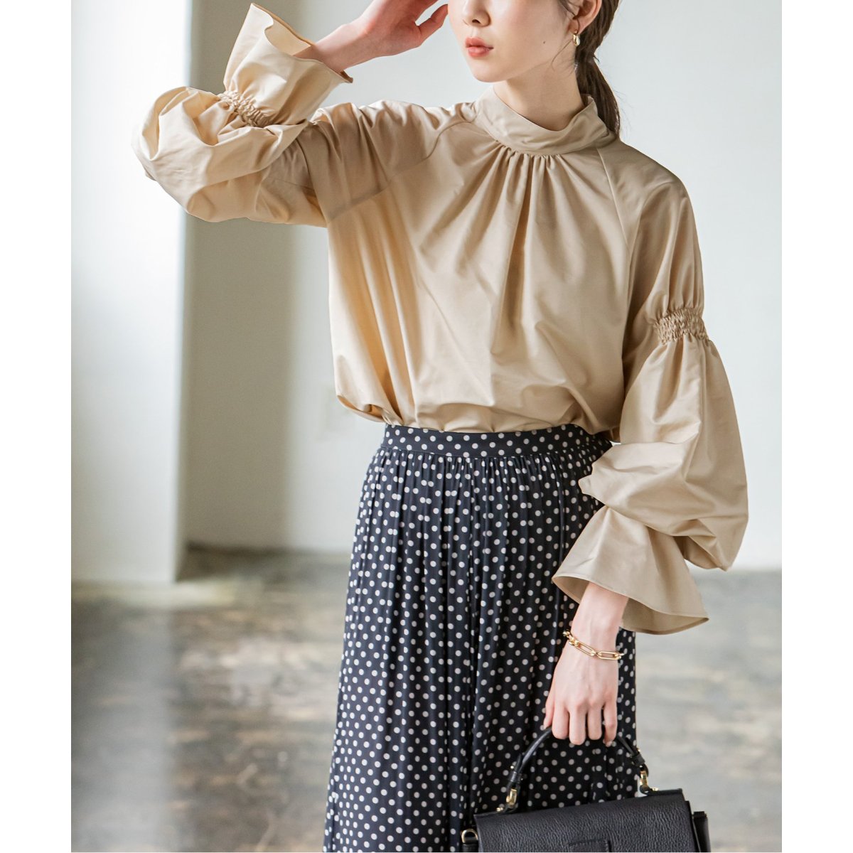 Noble - 洗える♡ノーブル＊エアリーコットンギャザーボリュームブラウス　白 Noble（ノーブル）の「エアリーコットンギャザーボリューム