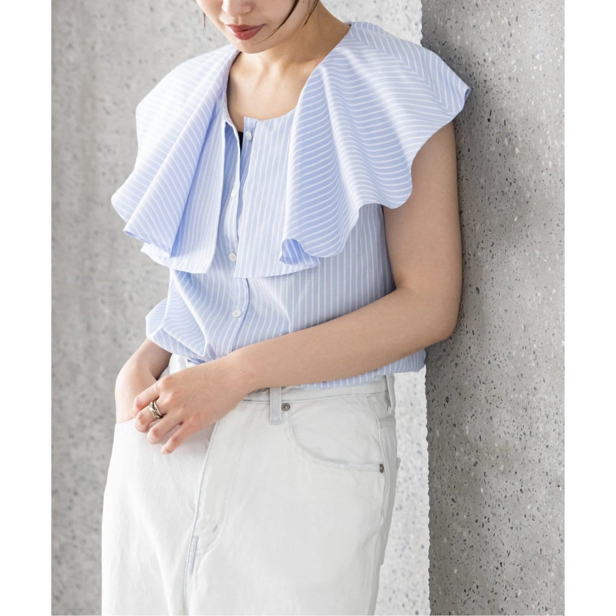 新品未使用 Noble コンパクトストレッチケープブラウス サックスブルー 新品 NOBLE ノーブル コンパクトストレッチケープブラウス サックス