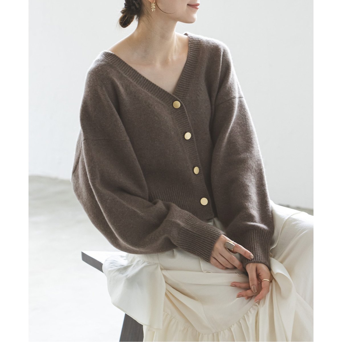 カシミヤ混Vネックパフスリーブカーディガン | ノーブル(Noble