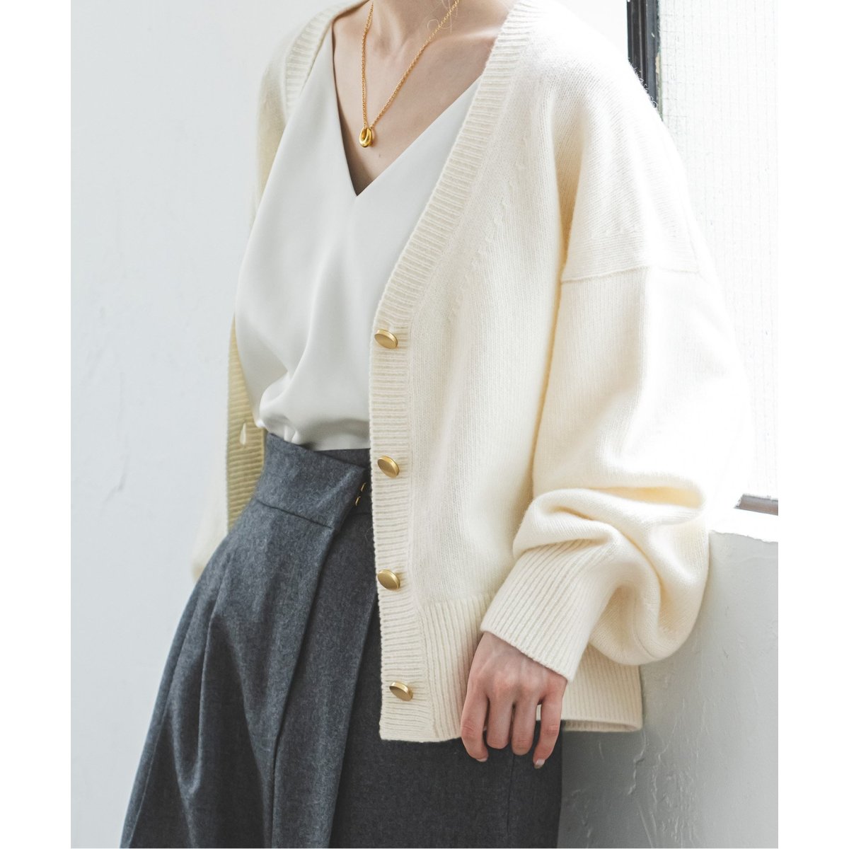 カシミヤ混Vネックパフスリーブカーディガン | ノーブル(Noble