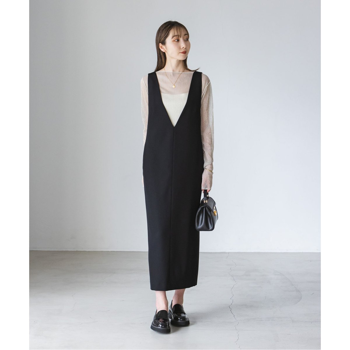 ストレートVネックワンピース | ノーブル(Noble) | マルイウェブチャネル