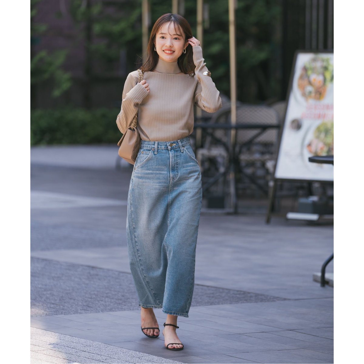 ノーブルLeeタイトスカート2024サックスブルーXS NOBLEデニムスカート Lee/リー タイトスカート(サックスブルー) | ノーブル(Noble) | マルイ