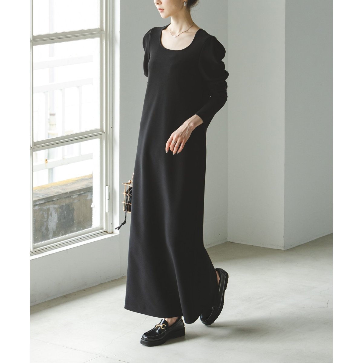 ニットライクジョーゼットショルダータックワンピース