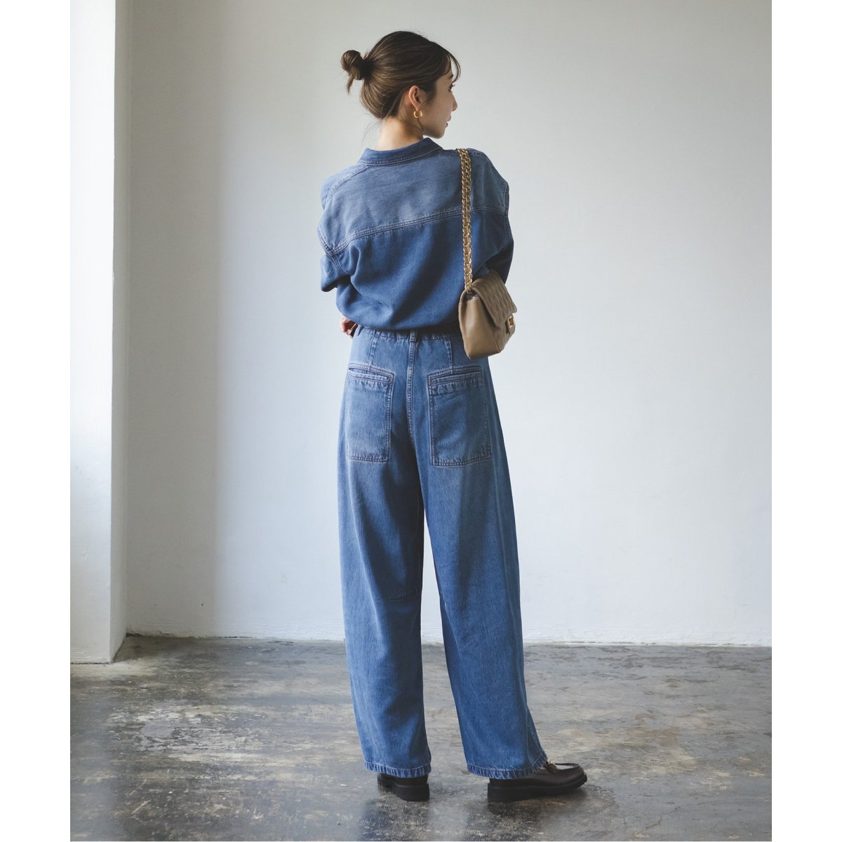 スージングデニムフォルムタックパンツ | ノーブル(Noble