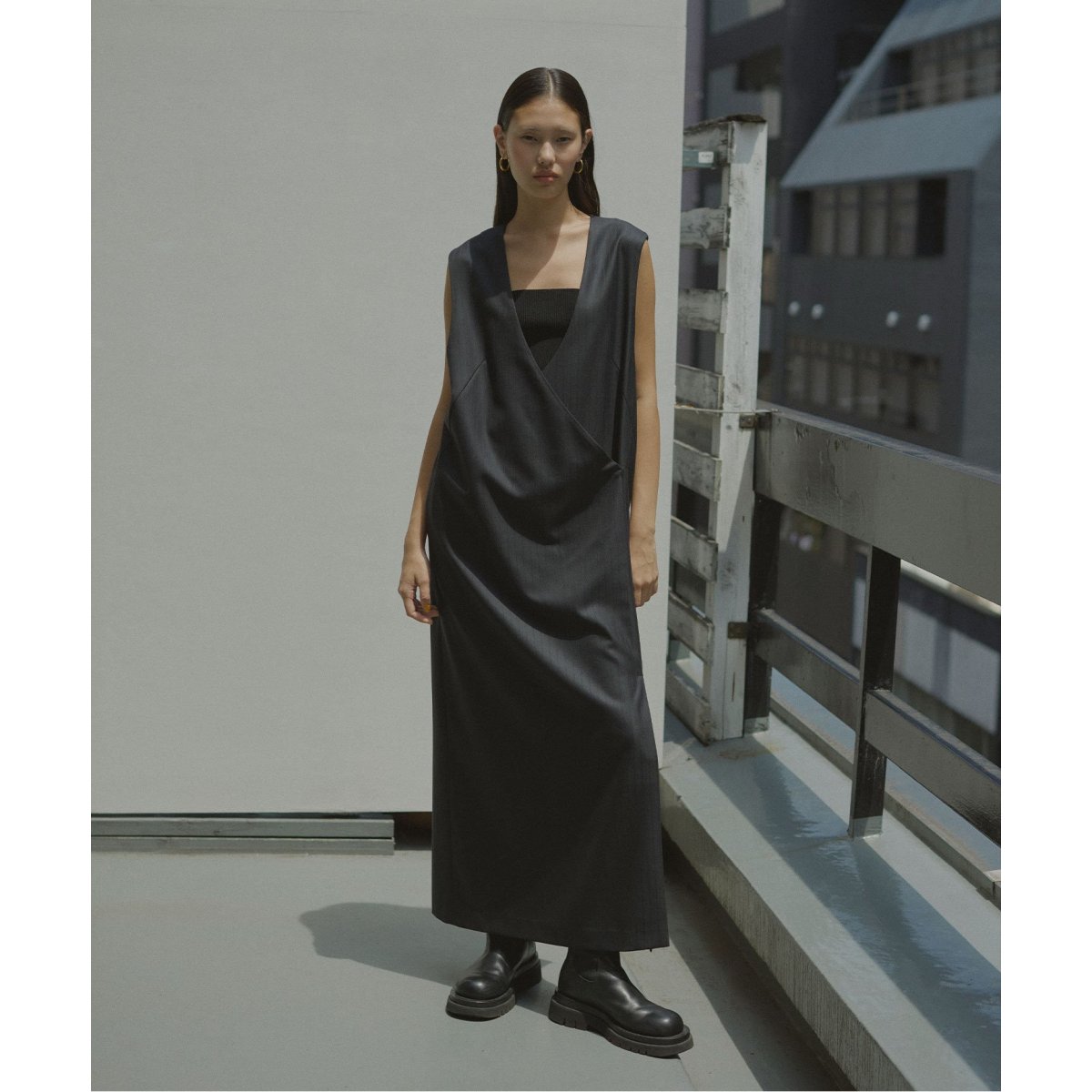 25年 美品 NOBLE ワイドVネックフィブリルキャミワンピース 定価