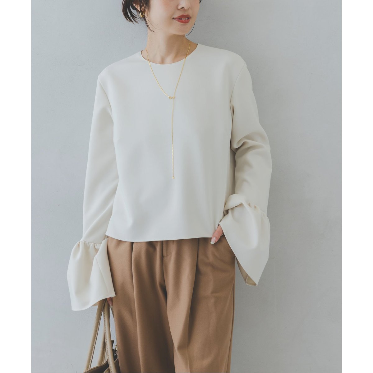 ランプシェードカフスブラウス | ノーブル(Noble) | マルイウェブチャネル