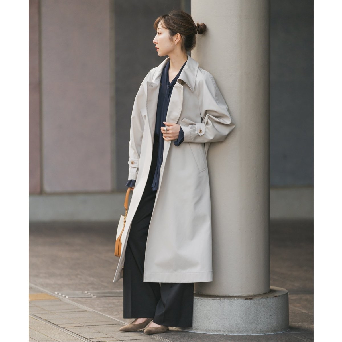 グロウツイルアシメトリーカラートレンチコート | ノーブル(Noble