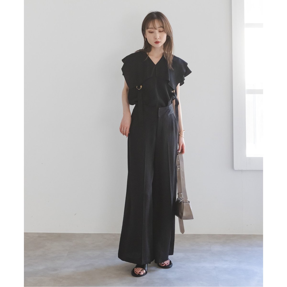 NOBLE 【洗える】ファジーリネンスクエアケープブラウス 今期 洗える】ファジーリネンスクエアケープブラウス | ノーブル