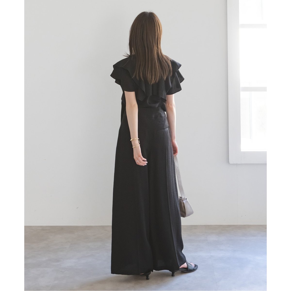 NOBLE 【洗える】ファジーリネンスクエアケープブラウス 今期 洗える】ファジーリネンスクエアケープブラウス | ノーブル