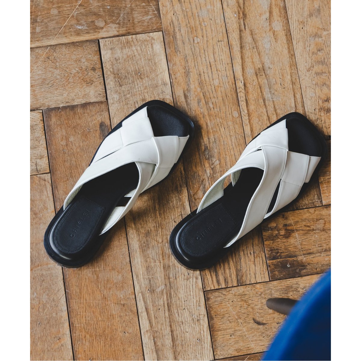 追加》LE VERNIS/ルベルニ Toe ring sandals | ノーブル(Noble