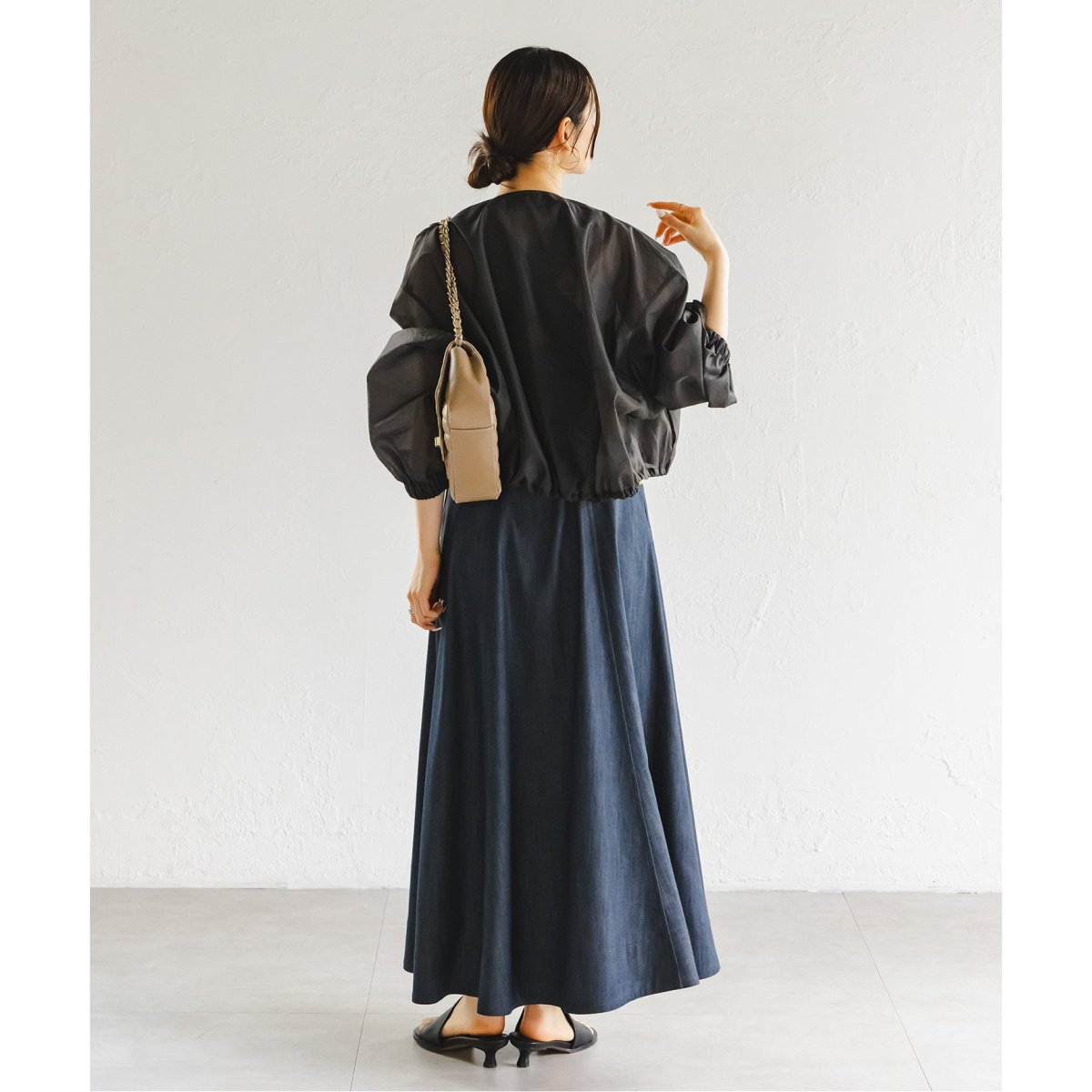 洗える】フォギーシアーVカラーショートブルゾン | ノーブル(Noble