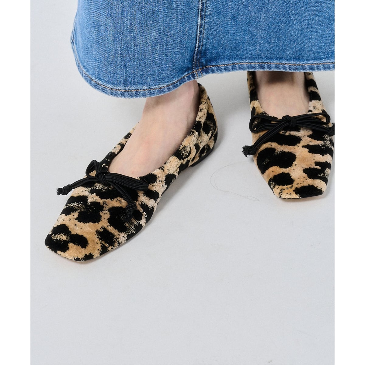 【極美品】ピッピシック フラットシューズ パテント ビジュー リボン レザー ピッピシック 極美品】ピッピシック フラットシューズ パテント