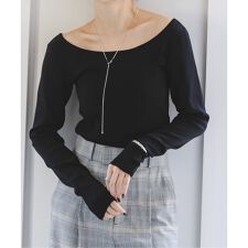ノーブル(Noble)のデコルテロングスリーブニット