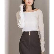 ノーブル(Noble)のデコルテロングスリーブニット