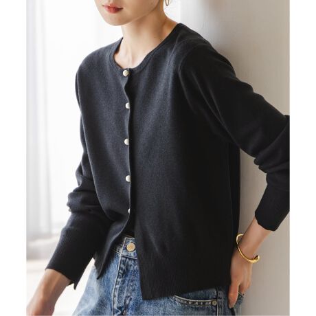 [^:25080250000530][J[iԁFPNT-KTB-64B[J[iFWASHABLE KNIT CARDIGAN WITH PEARL BOTTONS jbgJ[fBKЃJ[F[J[J[ubN(001)FBLACKO[(006)FCHACOAL_炩Ĝ悢JV~J[fBKBVvȃfUCɏiȃp[{^GKgȈꖇłBɂ̓XbgĂA{^ŊJłdlB{^̊JɂăR[fBl[g̕L܂BRToɂȂ肷Ȃ悭RpNgȃTCYŁAJWA炫ꂢ߂܂ŃoX悭X^COłACełBV[ŶēPROTAGONISTA/v^SX^ EHbVuE[p[{^J[fBK(iԍF25080250000530)PROTAGONISTA/v^SX^ EHbVuE[xXg(iԍF25080250000930)PROTAGONISTA/v^SX^ V_[MU[jbg(iԍF25080250001230)yPROTAGONISTA (v^SjX^)zC^AEFlcBÃU[t@[t@Ng[OLIVIERIЂauhBeŁulvV[YƂɈقȂloꂵA̎XŔޏ̃CtX^CCɍ킹RNV𔭕\Ă܂BFȂnFȂLkF򊴁FȂňFʁyX^btpRgzN20/g:155cm/̌^F/iTCY: 34`36 /pTCY:t[TCYFRpNgȃTCWOB̃Jbg\[L~\[łΒꂻłB͒ZAՂɂx̒łBfފFX[XŃ`N`NȂ_炩ȕBSnF̓{^ɂȂĂāAXbg邱Ƃł̂ŕ͋C`FW\łB舵ɂẮAiɂĂi\łmFB̏íANOBLEł̎舵ɂȂ܂BړX܂ւ₢킹̍ۂNOBLEX܂ւ肢v܂BƖ̊֌WɂAۂFČꍇ܂B܂p\REX}[gtHȂǂ̊ɂA኱iƉ摜̃J[قȂꍇ܂Bi̐F́AiAbv摜QƂBubNpX^btgF164cm@pTCYFt[O[pX^btgF160cm@pTCYFt[fTCY:gF163cm@pTCYFt[