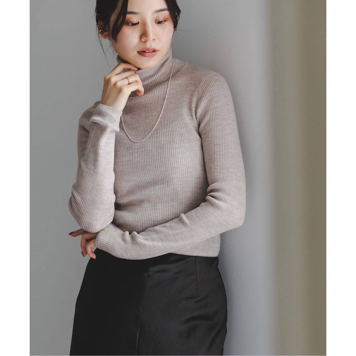 追加》YAKワイドVネックニット 2 | ノーブル(Noble) | マルイ