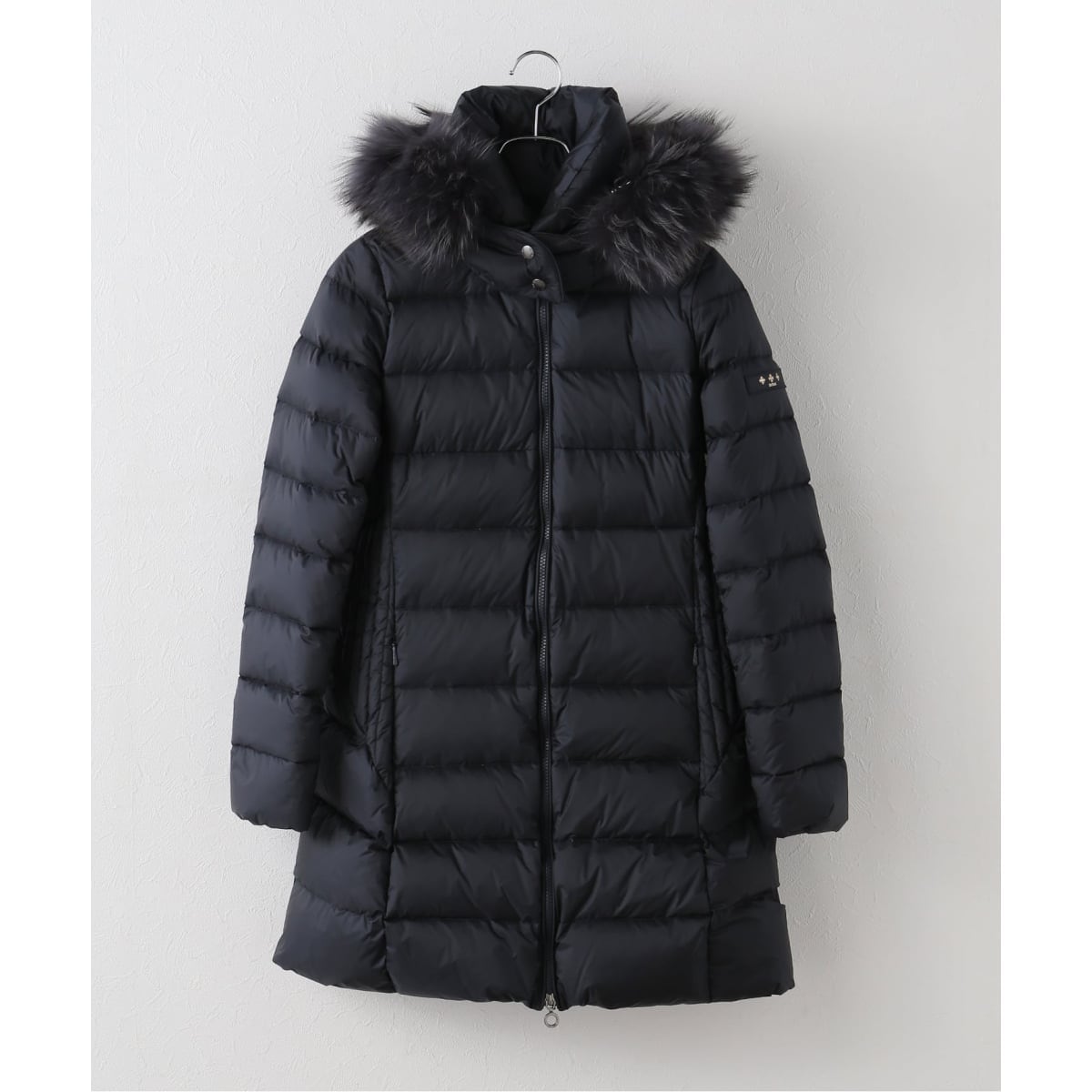 [�}���C]�sWEB�E�ꕔ�X�܌���tTATRAS/�^�g���X SARMA �T���} �_�E���W���P�b�g/�m�[�u���iNoble�j �l�C�r�[