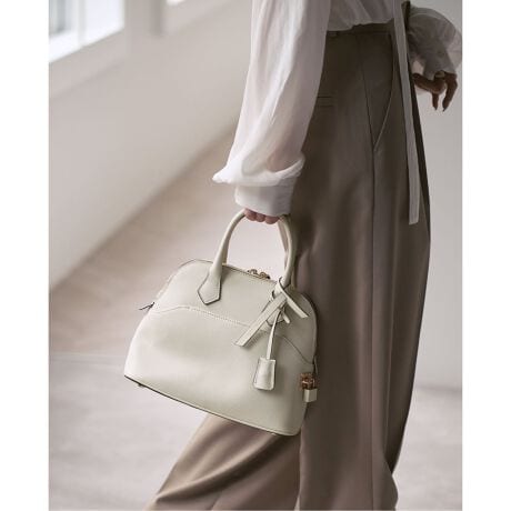 [^:25092250004730][J[iԁFSO-0079SЃJ[F[J[J[ubN(001)FBLACKO[(006)FCHACOALGREYzCg(010)FOFFWHITE΂ߊ|ɂ悢TCỸ~j{XgBOwɃI[ṽXbg|PbgĂAgѓdbJ[hȂǂ[₷fUĆBɂ͓|PbgtĂ茮Ȃǂׁ̍XƂACe̎[SłB߂̂łXgbv͎O\ȃV_[RAXɒꕝ̂ŎItBXgɂœKłBV[ŶēsWEBǉtmica della valle/~Jf@b Stella(iԍF25092250003830)ymica della valle(~J f @b)z2018NãuhBRZvǵu[݂ƃ[Âl̏ɊYj[NŔt@bVACełȂ珗̓@\Ayϋv˔obOB舵ɂẮAiɂĂi\łmFB̏íANOBLEł̎舵ɂȂ܂BړX܂ւ₢킹̍ۂNOBLEX܂ւ肢v܂BƖ̊֌WɂAۂFČꍇ܂B܂p\REX}[gtHȂǂ̊ɂA኱iƉ摜̃J[قȂꍇ܂Bi̐F́AiAbv摜QƂB