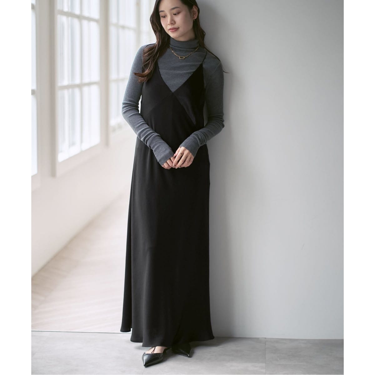 NOBLE ノーブル スポンジボンディングワンピース ネイビー 38 NOBLE ノーブル スポンジボンディングワンピース ネイビー 38 NOBLE