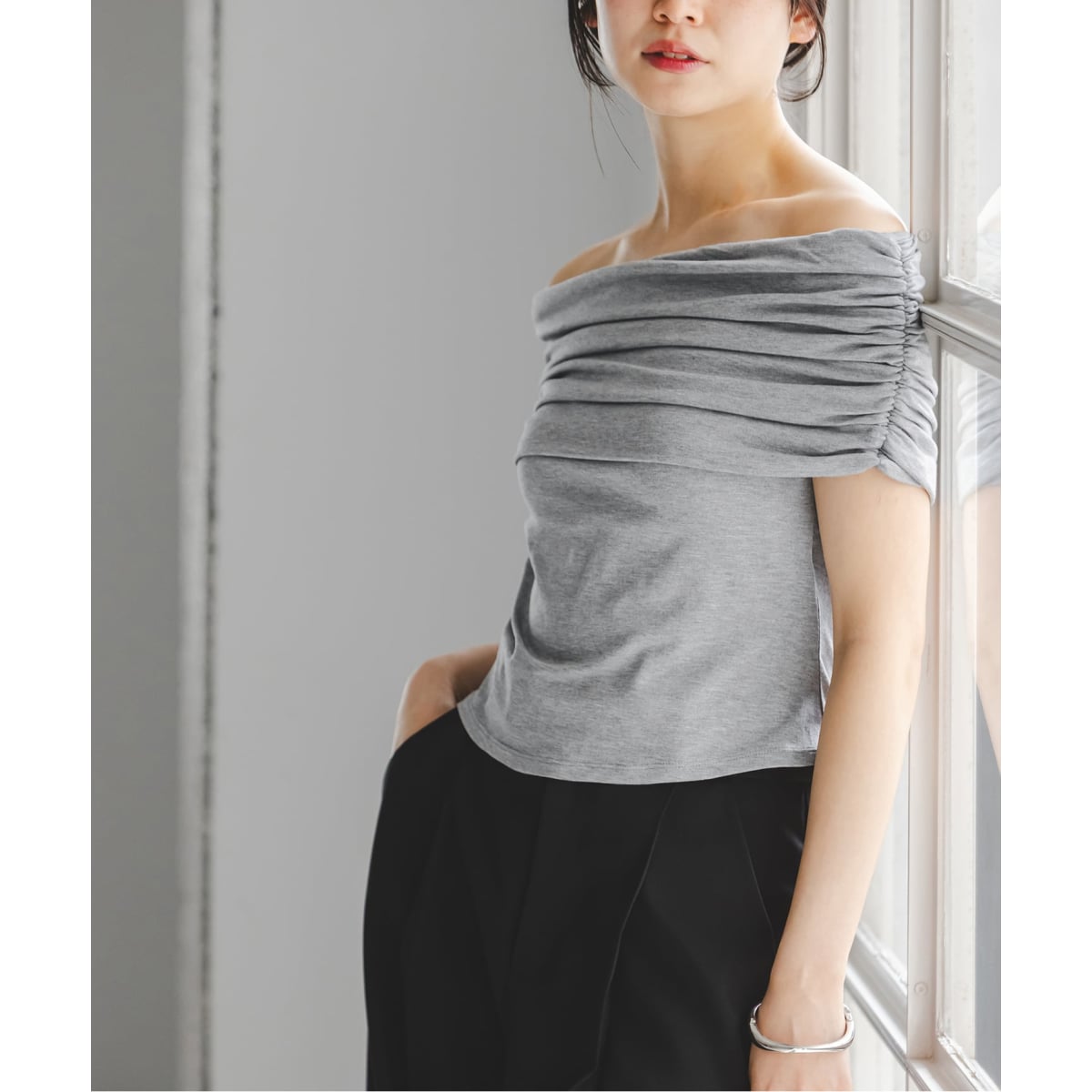 [�}���C]�s�\��tdeterm/�f�^�[�� Collagen Gathered Off- Shoulder/�m�[�u���iNoble�j �O���[B