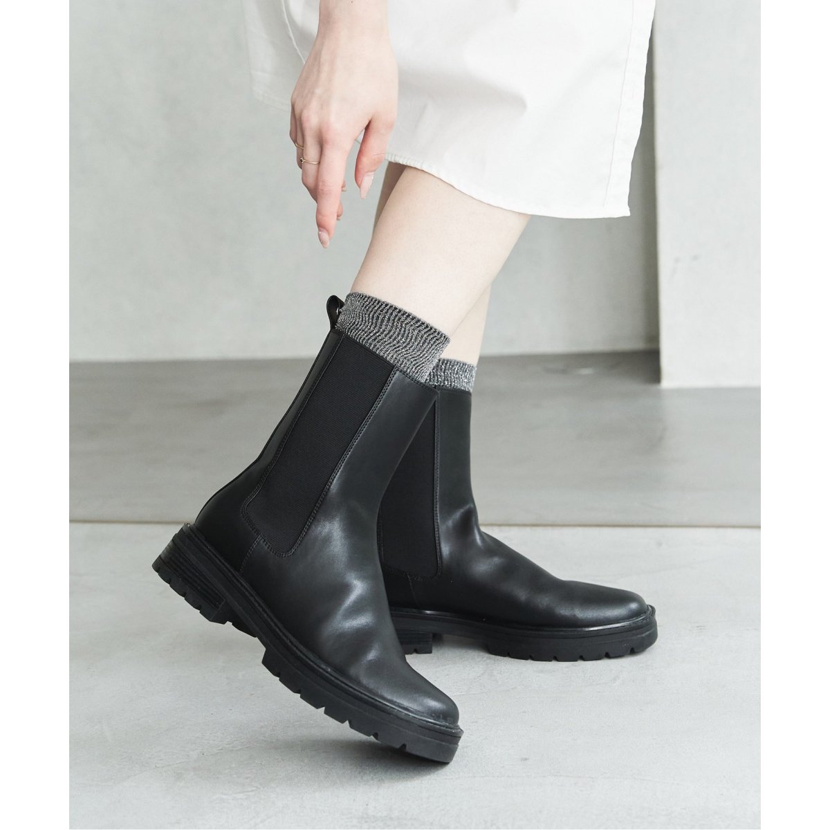 【LE TARON】GRISEレザーポインテッドチェルシーショートブーツ LE TARON】GRISEレザーEDGEポインテッドチェルシーショート