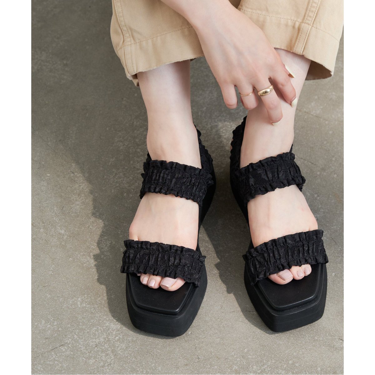 LE TALON 4.5cmギャザープラットサンダル 4.5cmギャザープラットサンダル（サンダル）｜LE TALON（ル