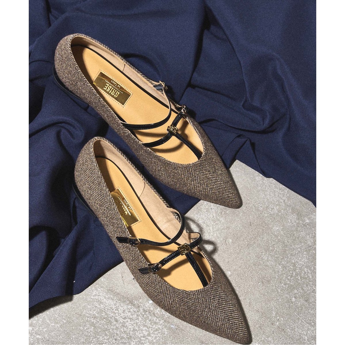 GRISE ポインテッドダブルTストラップフラット | ルタロン(LE TALON