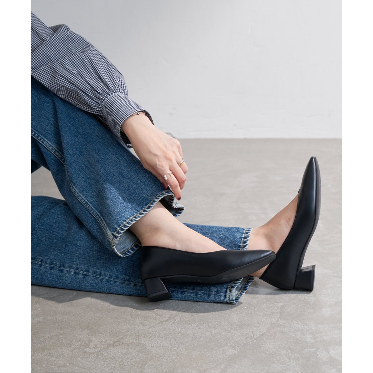 パンプス GRISE4cmナロースクエアカットセパレートパンプス