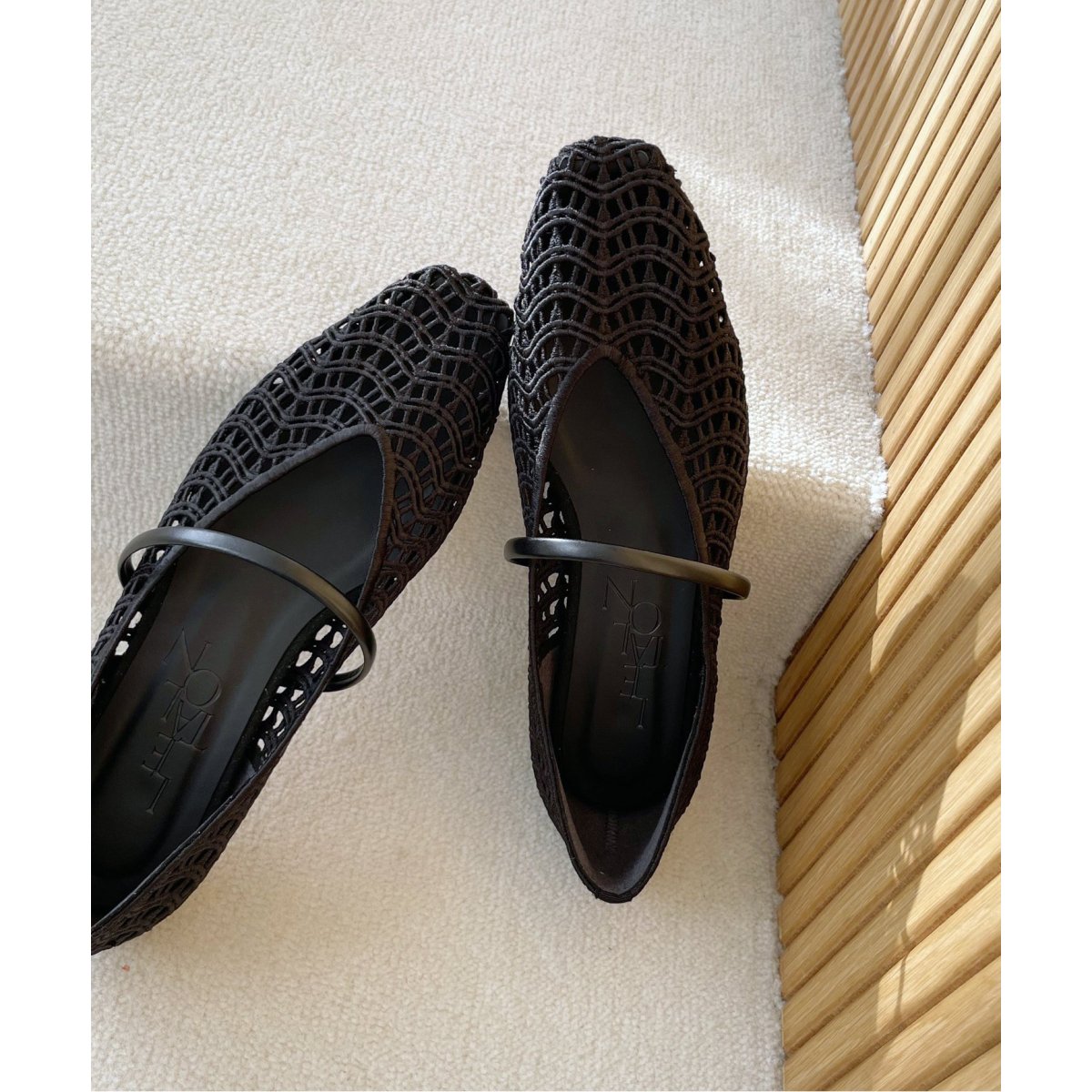 【美品】LETALON ルタロン　スクエアクロシェストストラップフラット 追加》スクエアクロシェストラップフラット（フラットシューズ