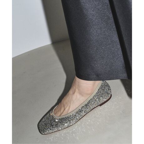 [^:25192821141730]sWEB+ꕔX܂ł̎舵tlC̃Ob^[tbgɃVo[ƃ}`Ob^[̐VFoIVo[̓XpR[̗A}`Ob^[̓XyC̑嗱Ob^[gpBǂԂȗ̋PɂȂ݊oĂ܂Bŉ؂₩ȈۂɂȂOb^[tbgV[YB̃J[~bNXOb^[͉s邽ߍ܂BChȃXNGAgEƂ[߂̃JbeBOŁAƃfC[ɗ₷1ɁBVvȃX^COƂ͂Ã{gXƂDȃtbgV[YłByX^btpRgzsX^btTtiTCY:23.5/pTCY:23.5TCYF fŗĒx悢SnFL߁Eb⍂߂łfŗĎ኱Ƃ肠邭炢23.5cmł҂łB̃\bNXȂ炱̂܂ܗłBߕtȂwȂ̂ŔɂłB*Ob^[gpĂ܂̂ŁACɂӂB*Ɩ̊֌WɂAۂFČꍇ܂B܂p\REX}[gtHȂǂ̊ɂA኱iƉ摜̃J[قȂꍇ܂B*i̐F́AiAbv摜QƂB