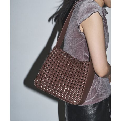 [^:25092826000030][J[iԁF1S12-16-17Д̔TCY:[J[TCYt[TCY(009)FFД̔J[F[J[J[ubN(001)FBLACKuE(020)FBROWNVvȃXNGA^̃V_[obOɃbV҂݂CBt̋ВŉוډBô|CgłBySINBONO/V{mz2020NɃj[[NŒlfUCi[BarryɂݗꂽAJ̃uhB*舵ɂẮAiɂĂ戵\ɂĂmFB*Ɩ̊֌WɂAۂFČꍇ܂B܂p\REX}[gtHȂǂ̊ɂA኱iƉ摜̃J[قȂꍇ܂B*i̐F́AiAbv摜QƂB