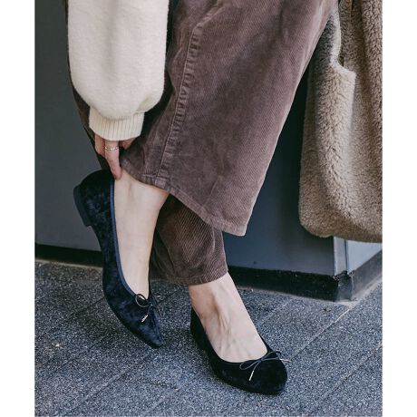 [^:25172820307730]߃|CgElC̃|CebhTVbVtbgƓ،^̗pBEC\[ɃNbVgp\tgȑBEБ100ǑyʃV[YII[KW[fނ\荇킹Abp[ŁAɃtBbg悤_炩dグoGV[YBubNAJ[L͓̂VA[xxbgngpAAC{[̓LbƃS[hD荞܂ꂽVA[cC[hngpĂ܂BH̃[hfފȂA悢ŏłp܂Bɂ͐Lk݂ނ悤ȃtBbǵB\[̕Ԃ肪ǂyʂȂ̂ŁAɂ߂ȃoGV[YłByX^btpRgzsX^btTtiTCY:23.5/pTCY:23.5TCYF 23.5ŃWXgBSnF ̃TCYŃWXgTCYłBfł҂Ȃ̂Ń\bNX͓łBɋztAƂĂ₷łBsX^btOtiTCY:22.5or230/pTCY:22.5TCYF fŗ22.5cmł傤ǁBSnF̃MU[̂ň芴MU[̒ߕt͋Ȃ̂őɂȂ邱ƂȂKłBƂĂyA܂I*Ɩ̊֌WɂAۂFČꍇ܂B܂p\REX}[gtHȂǂ̊ɂA኱iƉ摜̃J[قȂꍇ܂B*i̐F́AiAbv摜QƂB