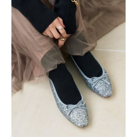 [^:25102820324030]lC̃t`XNGAoGɃOb^[V[YaIH~̑ʂAiȂ߂̃oGV[YłBsN̓V[Y[hYcC[hfށBLE TALONVԂ̃\tgȎdオɂt`XNGAoGV[YB̃g~O⃊{܂ŃAbp[ƓFɂ邱Ƃł_炩͋CŗĒ悤Ɏdグ܂B|Cebh⃉Ehł͂ȂAt`XNGÃXbLƂgD悪ÂȂ肷ɑl̃oGV[YƂėĂ܂Bfɂ͂łA\bNX킹^CcƂDȂ̂ŃOV[Y􂷂1łByX^btpRgzsX^btStiTCY:23.5/pTCY:23.5TCYFWXgTCYSnFL߁Ab⍂߂ł23.5cmfŗăWXgTCYłB_炩Abp[Œߕt܂łBsX^btUtiTCY:22.5/pTCY:22.5TCYF̃TCYŒx悢SnFiʂ̃TCYŒx悩łBbߑ߂Ȃ̂Ŕ̃\bNX炢Ȃ烌C[hołB\[̕Ԃ肪̂ŕ₷łB*Ob^[gpĂ܂̂ŁACɂӂB*gpĂJ[ɂāȀoɂ͌̍܂̂łB*Ɩ̊֌WɂAۂFČꍇ܂B܂p\REX}[gtHȂǂ̊ɂA኱iƉ摜̃J[قȂꍇ܂B*i̐F́AiAbv摜QƂB