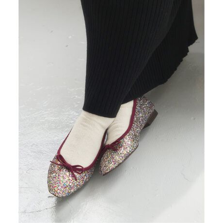 [^:25102820324030]lC̃t`XNGAoGɃOb^[V[YaIH~̑ʂAiȂ߂̃oGV[YłBsN̓V[Y[hYcC[hfށBLE TALONVԂ̃\tgȎdオɂt`XNGAoGV[YB̃g~O⃊{܂ŃAbp[ƓFɂ邱Ƃł_炩͋CŗĒ悤Ɏdグ܂B|Cebh⃉Ehł͂ȂAt`XNGÃXbLƂgD悪ÂȂ肷ɑl̃oGV[YƂėĂ܂Bfɂ͂łA\bNX킹^CcƂDȂ̂ŃOV[Y􂷂1łByX^btpRgzsX^btStiTCY:23.5/pTCY:23.5TCYFWXgTCYSnFL߁Ab⍂߂ł23.5cmfŗăWXgTCYłB_炩Abp[Œߕt܂łBsX^btUtiTCY:22.5/pTCY:22.5TCYF̃TCYŒx悢SnFiʂ̃TCYŒx悩łBbߑ߂Ȃ̂Ŕ̃\bNX炢Ȃ烌C[hołB\[̕Ԃ肪̂ŕ₷łB*Ob^[gpĂ܂̂ŁACɂӂB*gpĂJ[ɂāȀoɂ͌̍܂̂łB*Ɩ̊֌WɂAۂFČꍇ܂B܂p\REX}[gtHȂǂ̊ɂA኱iƉ摜̃J[قȂꍇ܂B*i̐F́AiAbv摜QƂB