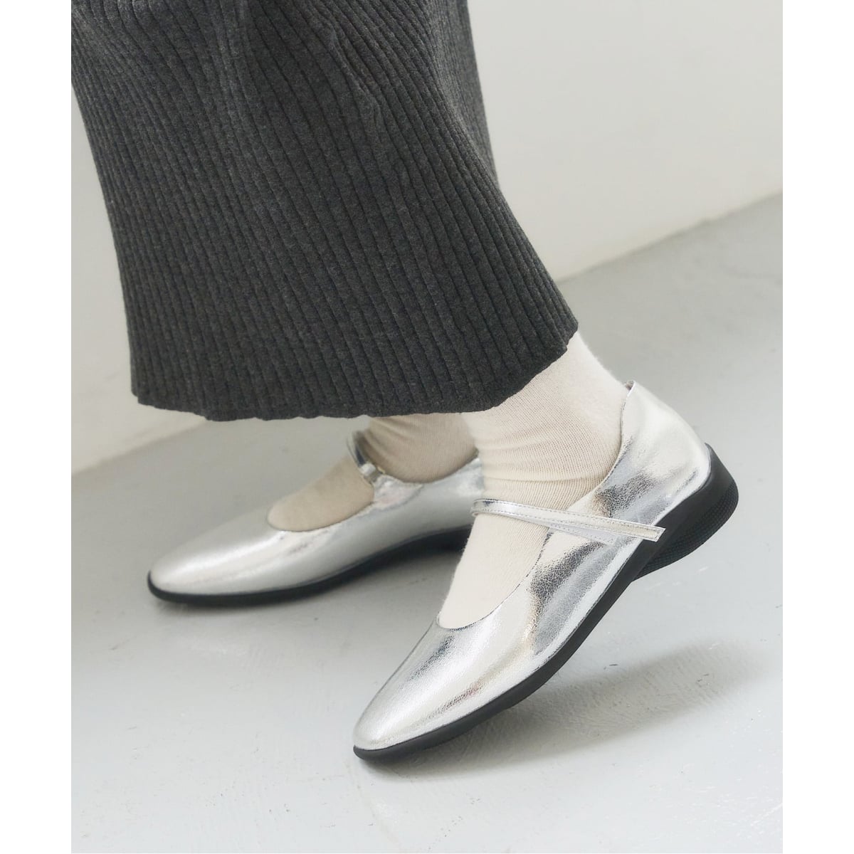 お値下げ！LE TALON Tストラップソフトフラット Tストラップソフトフラット（フラットシューズ）｜LE TALON（ル