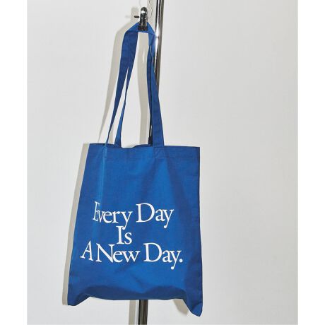 [^:25092826001430][J[iԁFEW3000Д̔TCYF[J[TCYt[TCY(009)FFД̔J[:[J[J[uE(020)FBROWNx[WA(028)FKHAKIO[(030)FGREENu[(044)FBLUEJ[ƂɈقȂ郁bZ[Wvg傫߂̃g[gobOBH~̃X^COɍ킹₷J[𑵂܂ByERIE WORKS / G[[NXzAJOɘAȂGreat Lakesiܑ΁j1łLake ErieiG[΁j́A̖kɈʒuInCIBɗאڂLȎRc΁BERIE WORKSiG[[NXjƂuh́AȔ̋̕iɑzyȂ̓s𖈓ƕ炷̕B*Ɩ̊֌WɂAۂFČꍇ܂B܂p\REX}[gtHȂǂ̊ɂA኱iƉ摜̃J[قȂꍇ܂B*i̐F́AiAbv摜QƂB