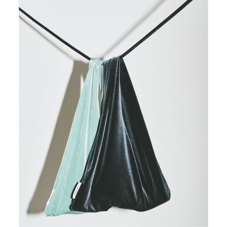 [^:25092826000330][J[iԁFVELVETPOUCHД̔TCYF[J[TCYt[TCY(009)FFД̔J[:[J[J[ubN(001)FBLACK STUDSO[(006)FANTHRACITEx[W(027)FTAUPEO[(030)FPEARO[B(032)FPISTACHIObh(060)FWINEsNA(064)FMAGENDAiȃhCcxxbgnŒmwSimone Wild^V[lChxBxłG肽ȂfފƃfC[g₷fUC̃obOłBJWAłAeiɂ݂āAX^COAbvf[gĂACełBySIMONE WILD/V[l ChzZNgVbv̌EoC[ƂِF̌õfUCi[ɂ2016NɐݗuhBb`ŃJtȑ݊ƁAeC[̌ofUCi[Ȃł͂̌vZꂽp^[́Bt@bVy݁AlVAXɑȂe[}ɁAV[YޏȂł͂̐EςLĂ܂B*舵ɂẮAiɂĂi\łmFB*Ɩ̊֌WɂAۂFČꍇ܂B܂p\REX}[gtHȂǂ̊ɂA኱iƉ摜̃J[قȂꍇ܂B*i̐F́AiAbv摜QƂB