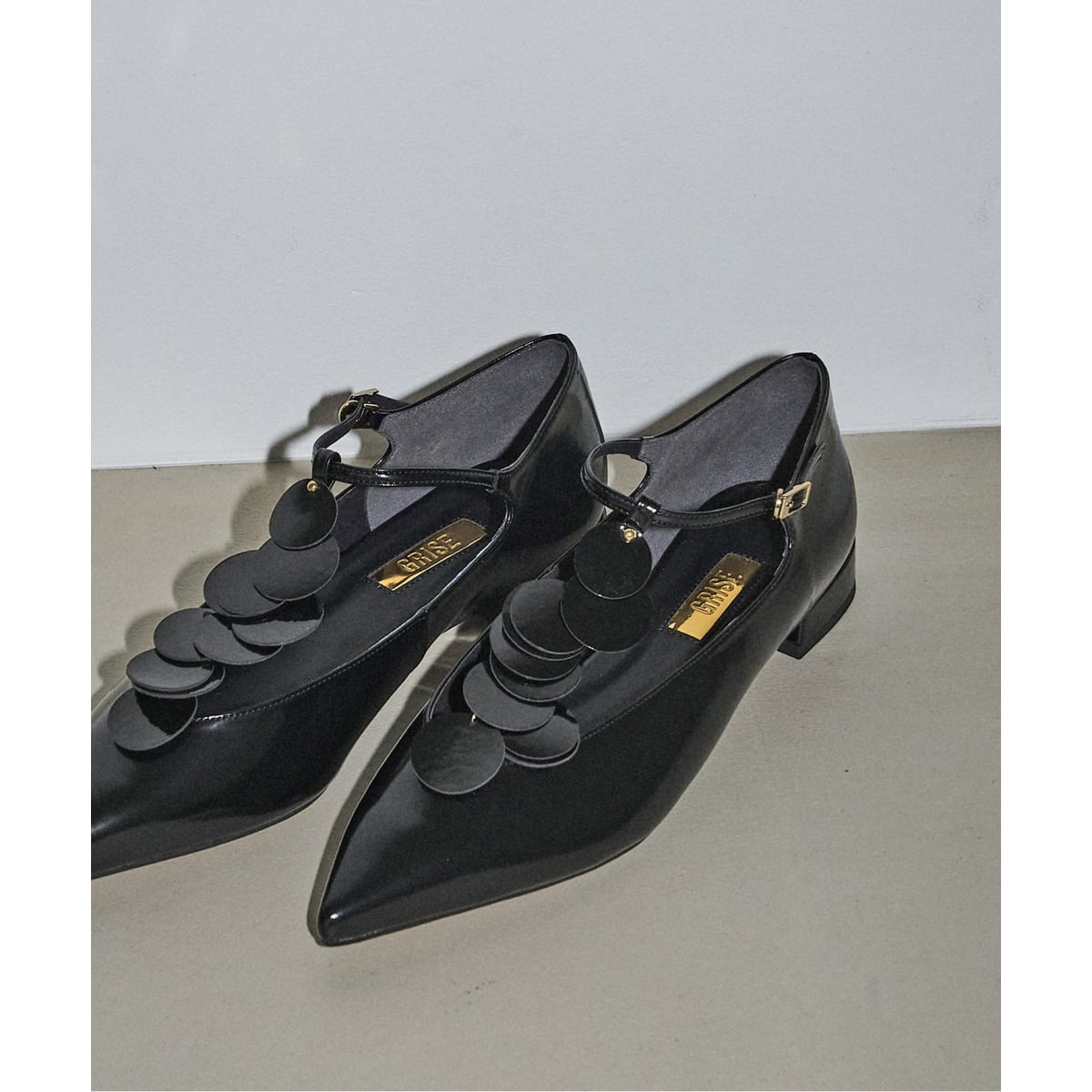 LE TALON GRISE レザースクエアプリーツフラット　ルタロン　23㎝ GRISEレザースクエアプリーツフラット（フラットシューズ）｜LE