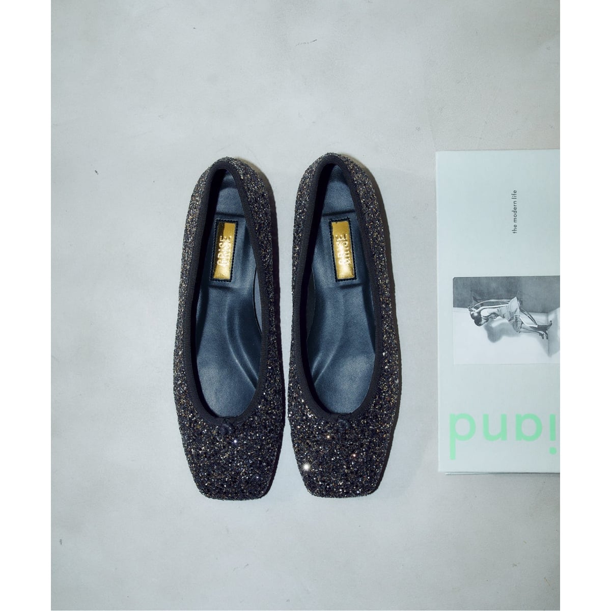 追加》MIDORI UEEDA×GRISEレザーポインテッドギャザーバブーシュ