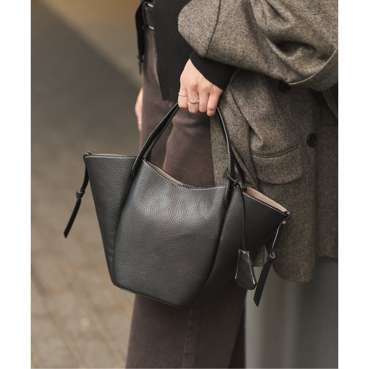 [�}���C]cache cache / �J�V���J�V�� basket mini tote/���^�����iLE TALON�j �u���b�N