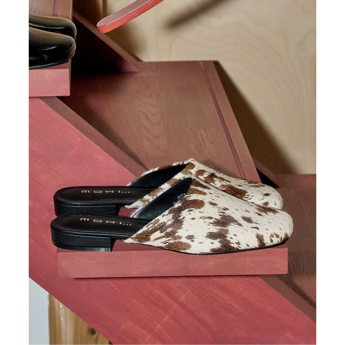 MOHI/モヒ SLIPPERS MULE PONY