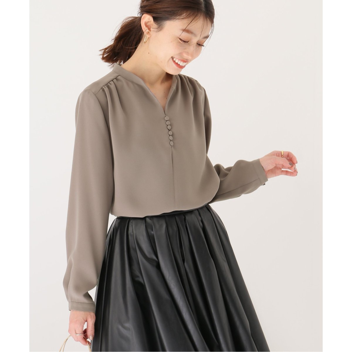 La totalite スキッパーくるみボタンシャツ　ホワイト　美品 追加》スキッパークルミボタンシャツ◇ | ラ トータリテ(La TOTALITE