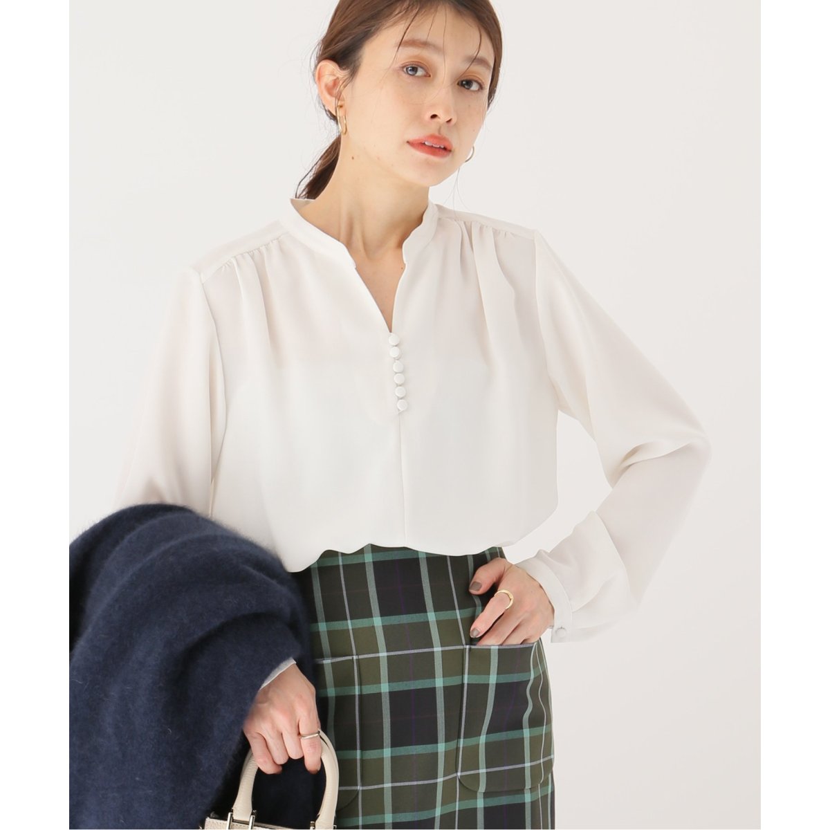 La totalite スキッパーくるみボタンシャツ　ホワイト　美品 追加》スキッパークルミボタンシャツ◇ | ラ トータリテ(La TOTALITE