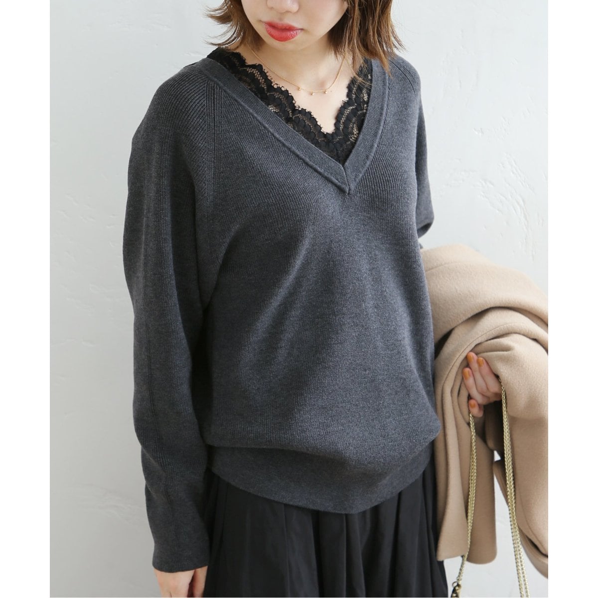 片畔レースVネックプルオーバー | ラ トータリテ(La TOTALITE
