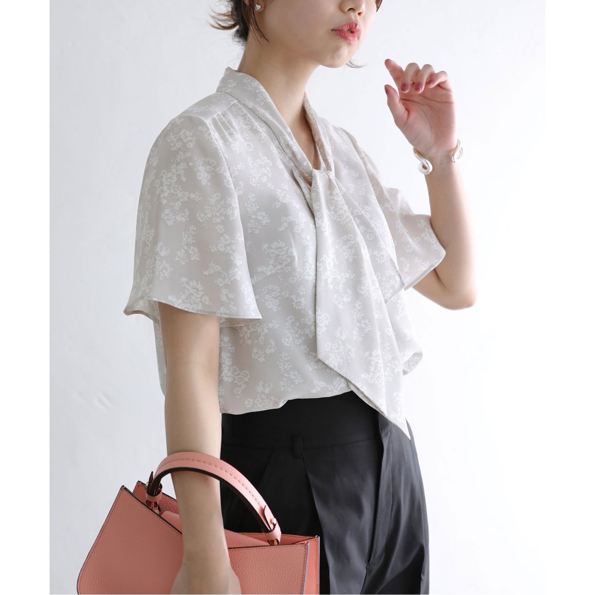 美品　ヌキテパ　フレアスリーブ レース ブラウス　ピンタック　ギャザー　2way 美品 ヌキテパ フレアスリーブ レース ブラウス ピンタック